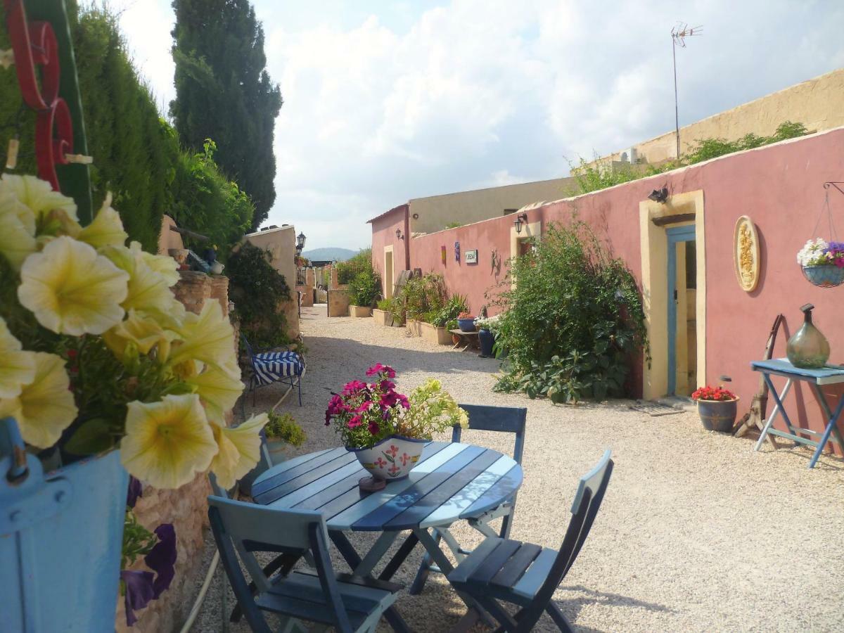 Casa Rural Ubeda - B&B - Pinoso-Alicante Exterior photo